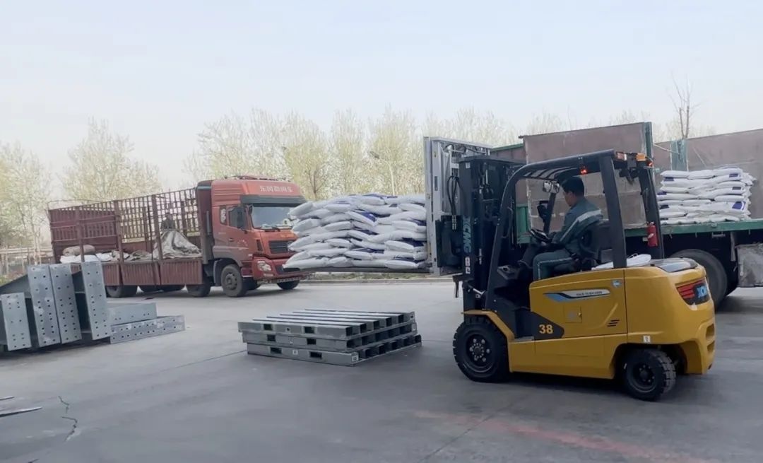 ʢ�����ֲ泵����ʳ����ҵ�徲��ɫ����